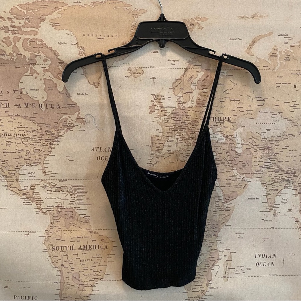 Crop top tank.